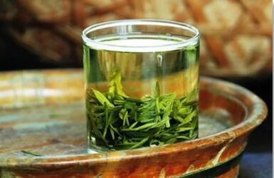 西湖龙井茶的由来及鉴别（正宗西湖龙井茶的鉴别）